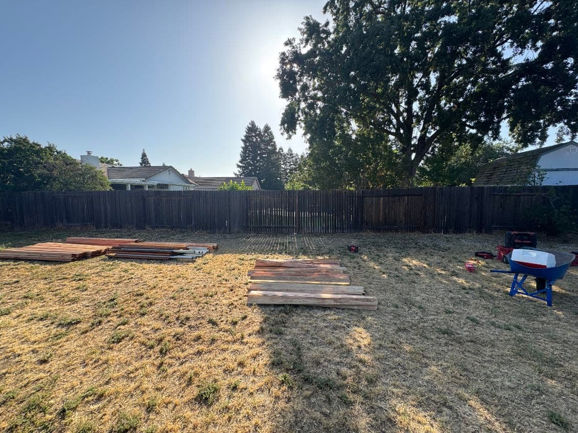 Gallery photos for Backyard Fence Revamp in [City Name]: Image #2